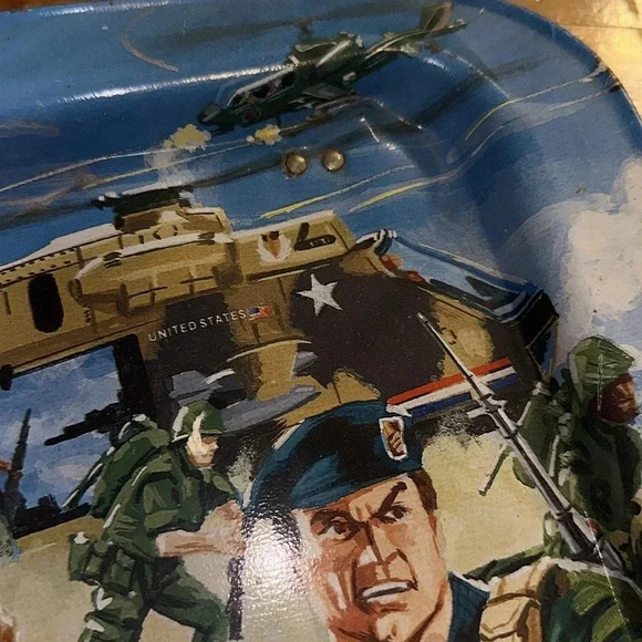 VINTAGE 1987 G.I. JOE Hasbro folding dinner/lunch metal tray •RARE• - Picture 8 of 13